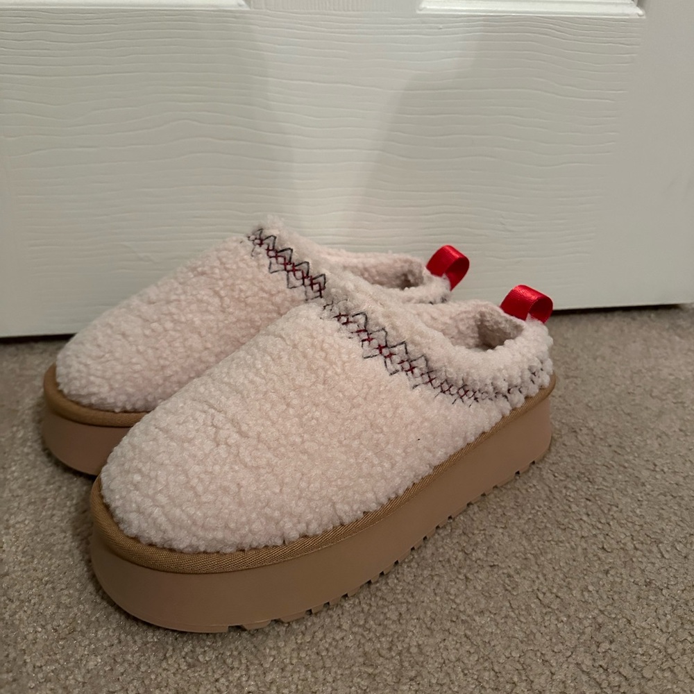 Cozy Cream Sherpa Platform Slippers